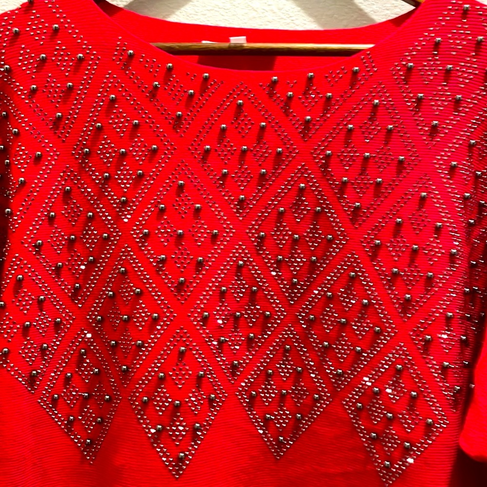 Liquid, women’s long sleeved red drop shouldered Size L blouse. - Picture 2 of 4